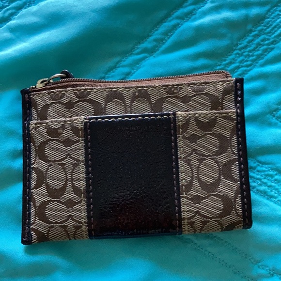 Coach Logo Card Holder - Picture 2 of 4